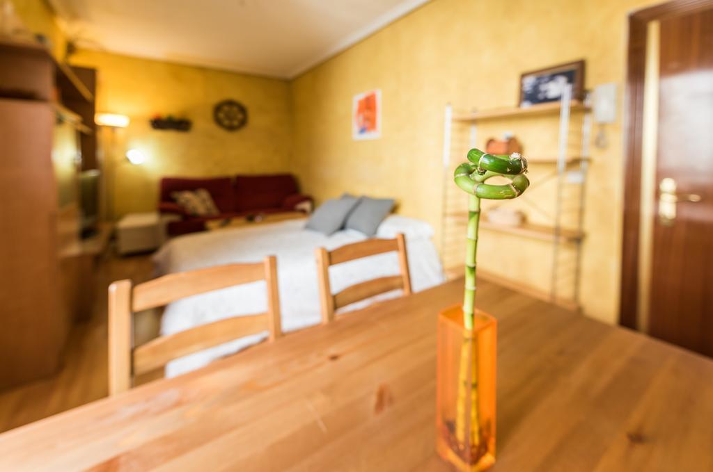 Appartement El Rincon De Amparo à Madrid Extérieur photo