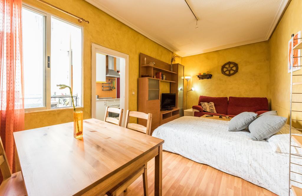Appartement El Rincon De Amparo à Madrid Extérieur photo